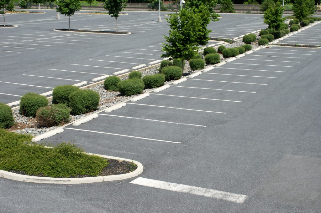 Terrassement et goudronnage de parking